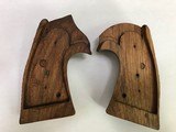 Colt Python I/E Frame Vintage Walnut Roper Grips - 2 of 2