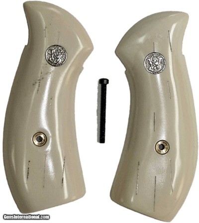 Smith & Wesson K & L Frame "Barked" Grips, Round Butt, Medallions