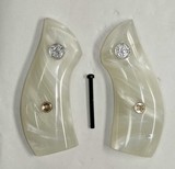 Smith & Wesson J Frame Pearl Premium Grips With Medallions, Round Butt - 1 of 1