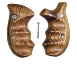 Smith & Wesson K & L Frame Smooth Goncalo Alves Wood Combat Grips, Round Butt - 1 of 3