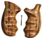 Smith & Wesson N Frame Smooth Goncalo Alves Wood Combat Grips, Round Butt - 1 of 3