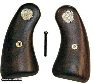 Colt Detective Special 2nd Model, Full Frame Claro Walnut Grips