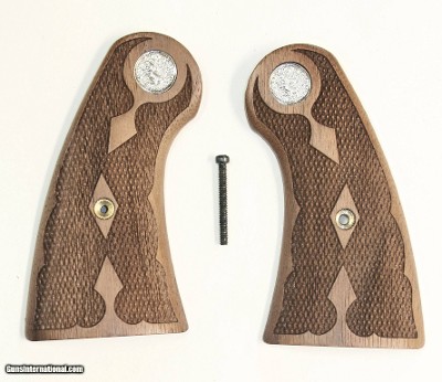 Colt 1917 New Service Walnut Special Checkered Grips With Medallions
