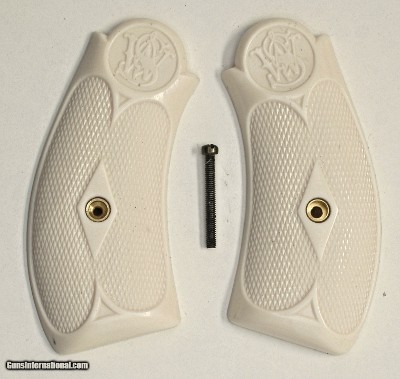 Smith & Wesson No. 3 Ivory-Like Grips