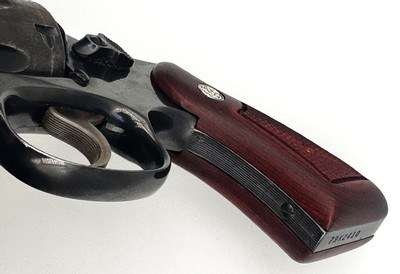 Smith & Wesson K & L Frame Rosewood Checkered Grips, Magna Style, Square Butt - Image 3 of 4