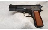 Browning
Hi Power 9mm - 2 of 2