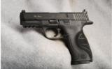 Smith & Wesson M&P9 C.O.R.E
9mm - 2 of 2