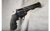 Colt Python .357 Mag - 1 of 2