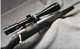 Weatherby Mark V .300 Wby Mag - 1 of 7