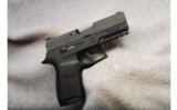 Sig Sauer P250 Compact .40S&W - 1 of 2