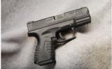 Springfield XDM-40.40 S&W - 1 of 2