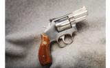 Smith & Wesson
Mod 66-3
.357 Mag - 1 of 2
