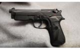 Beretta 90Two.40 S&W - 2 of 2