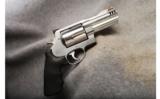 Smith & WessonMod 500 .500 S&W Mag - 1 of 2
