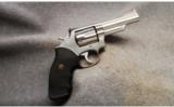 Smith & Wesson
Mod 66-1 .357 Mag - 1 of 2
