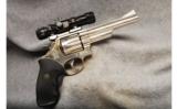 Smith & Wesson Mod 29-3
.44 mag - 1 of 2
