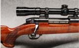 Weatherby Mark V .300 Wby Mag - 2 of 7