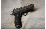 Sig Sauer P226 Tacops.40 S&W - 1 of 2
