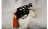 Smith & Wesson Mod 37 Airweight .38 Special - 1 of 2