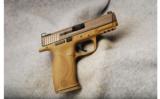 Smith & Wesson M&P9 VTAC FDE 9mm - 1 of 2