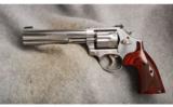 Smith & Wesson Mod 617-6 .22LR - 2 of 2