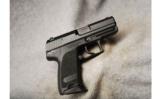 Heckler & Koch USP Compact 9mm - 1 of 2