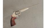 Smith &Wesson Model 647-1 .17 HMR - 1 of 2