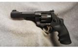 Smith & Wesson 327 TRR8 .357 Mag/.38 Spl + P - 2 of 2