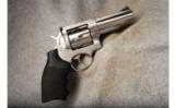 Ruger Super Redhawk .44 RemMag - 1 of 2