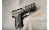Heckler & Koch USP .40 S&W - 1 of 2