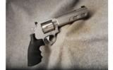 Smith & Wesson Mod 686-6 .357 Mag/.38spl+P - 1 of 2