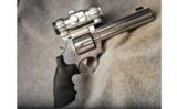 Smith & Wesson Mod 686-5 .357 Mag - 1 of 2