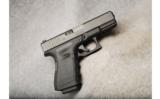 Glock Mod 23 .40 S&W - 1 of 2