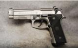 Beretta 92FS Vertec 9mm Luger - 2 of 2