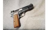 Browning Hi Power 9mm Luger - 1 of 2