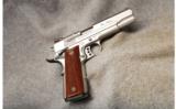 Smith & Wesson SW1911 9mm Luger (Pro Series) - 1 of 2