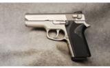 Smith & Wesson Mod 3913 9mm Luger - 2 of 2