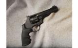 Smith & Wesson Perf. Center .357Mag/.38 Spl +P - 1 of 2