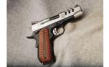 Smith & Wesson Performance Center 1911 .45 ACP - 1 of 2
