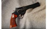 Smith & Wesson Mod 586-3 .357 Mag - 1 of 2