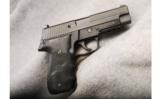 Sig Sauer ~ P226 ~ .40 S&W - 1 of 2