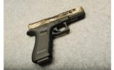 Glock ~ Mod 17 ~ 9mm Luger - 1 of 2