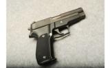 Sig Sauer ~ Mod P226 ~ 9mm Luger - 1 of 2