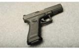 Glock ~ Mod 17 Gen 4 ~ 9mm Para - 1 of 2