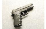 Sig Sauer ~ Mod P229 ~ .40 S&W - 1 of 2