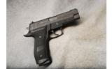 Sig Sauer ~ P226 ~ .40 S&W - 1 of 2