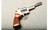 Smith & Wesson ~ 629 ~ .44 Rem Mag - 1 of 2