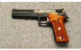 Smith & Wesson ~ 422 ~ .22 LR - 4 of 2