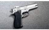 Smith & Wesson ~ 5906 ~ 9MM LUGER - 1 of 2