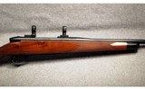 Weatherby ~ Mark V ~ 7MM Remington Magnum - 3 of 7
